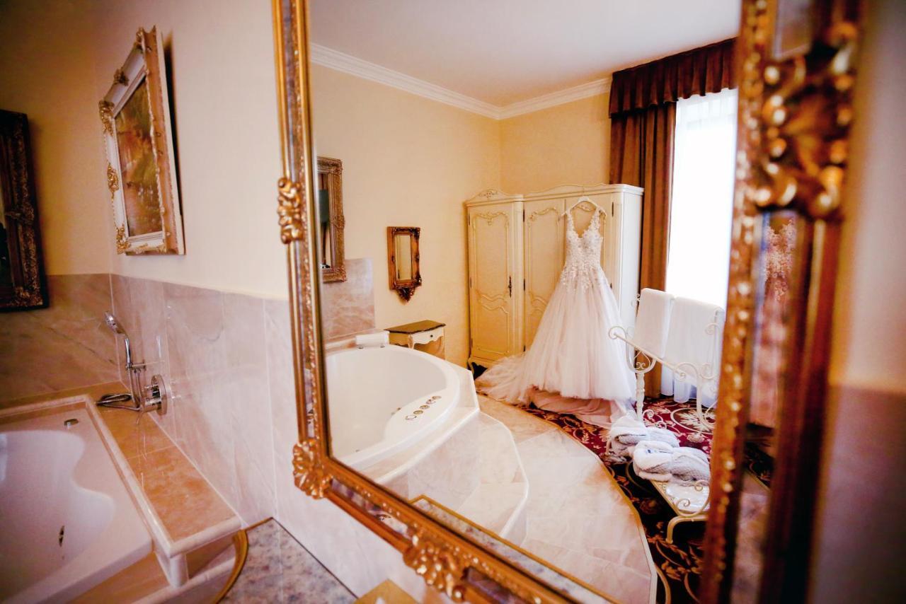 Svatojánský Dvůr Hotel 4*