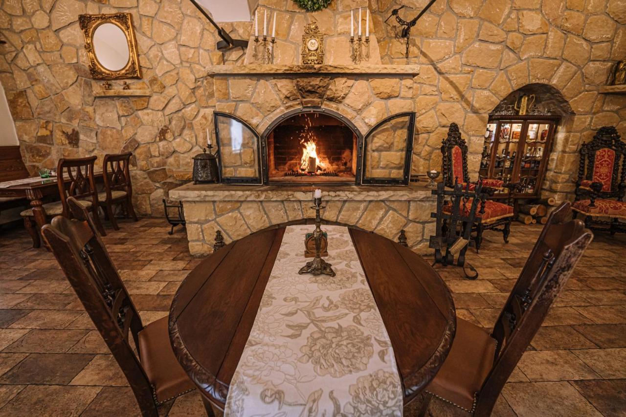 Svatojánský Dvůr Hotel